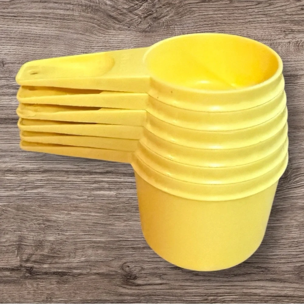 Vintage Daffodil Yellow Tupperware Stacking Set of 6 Measuring Cups